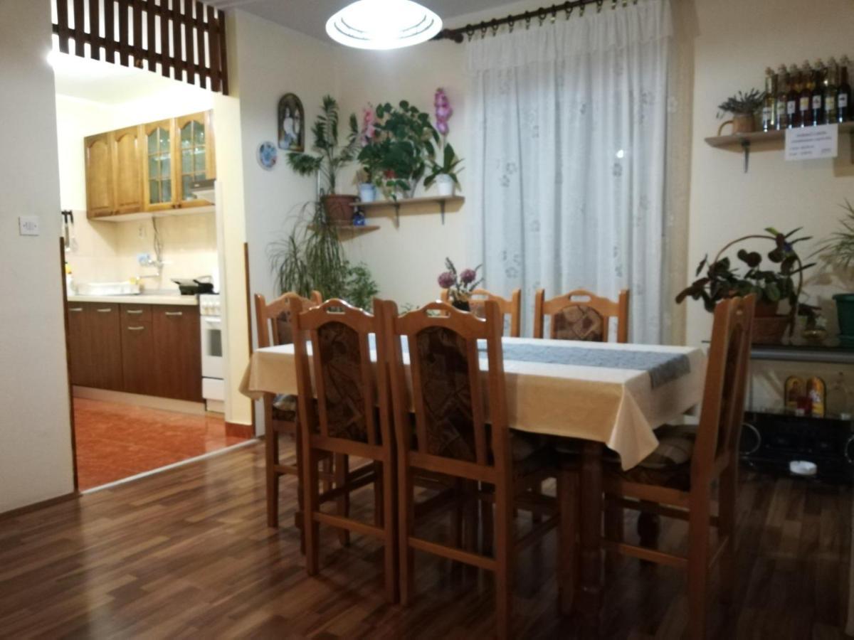 Appartement Apartman Rosa à Skradin Extérieur photo