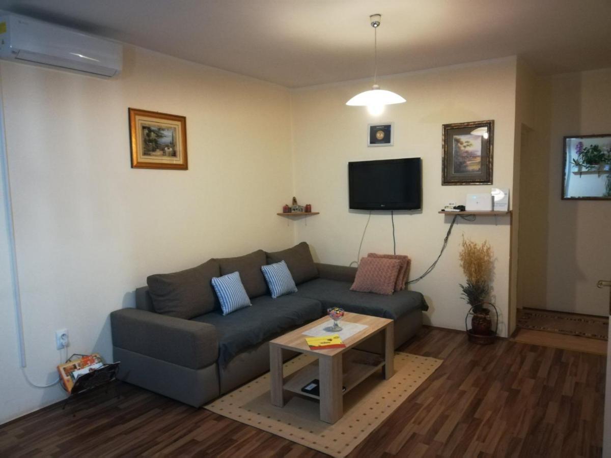 Appartement Apartman Rosa à Skradin Extérieur photo